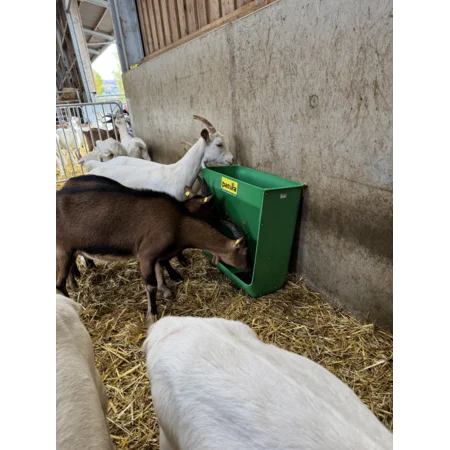 Futterautomat für Lämmer und Kälber